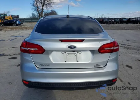 2016 Ford Focus Se z USA, uszkodzony, nr VIN 1FADP3F22GL235604